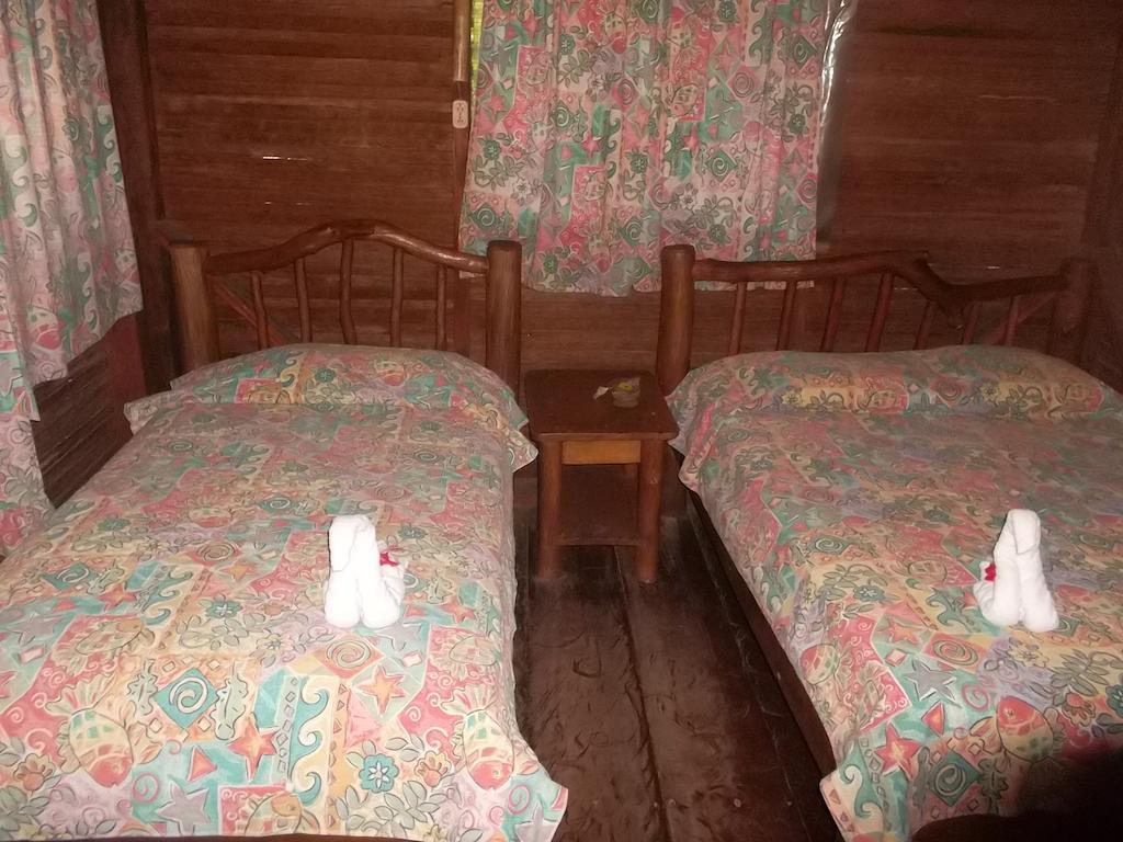 Hotel Salvador Gaviota Lívingston Quarto foto